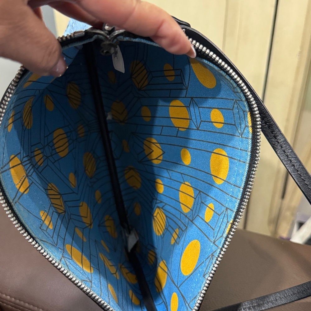 MCM Blue Pouch - Picture 4 of 5